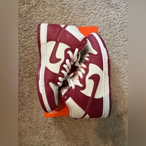Nike Dunk high Sweet beet size 9.5 men